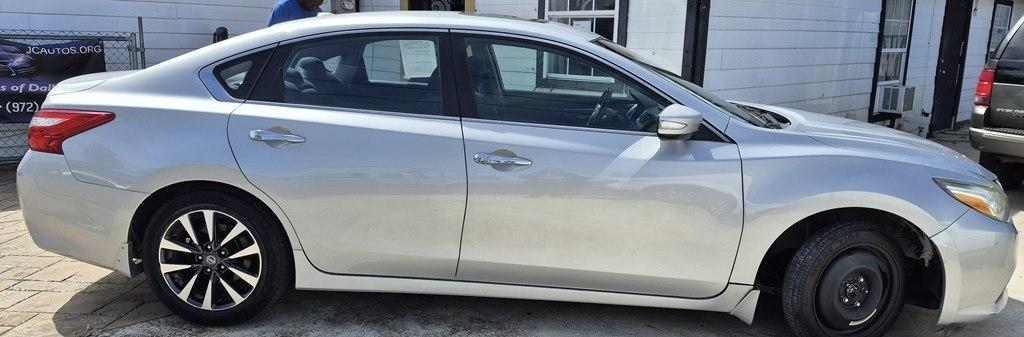 Nissan Altima 2.5 SV 2016