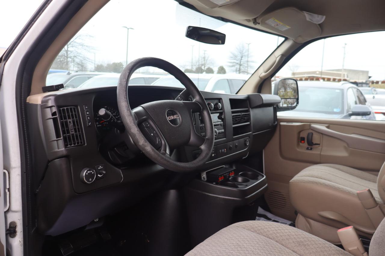 GMC Savana G2500 Cargo 2012