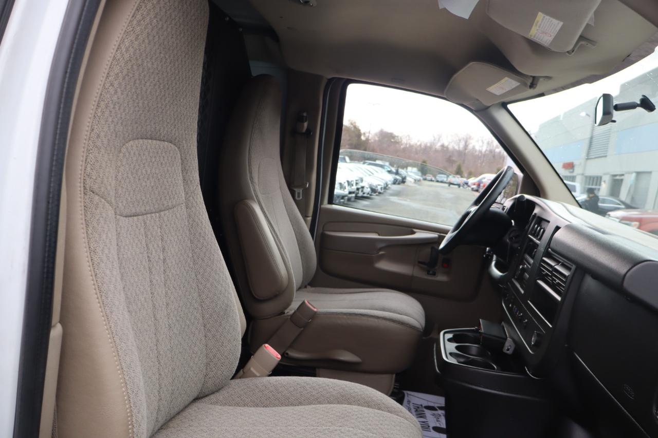 GMC Savana G2500 Cargo 2012