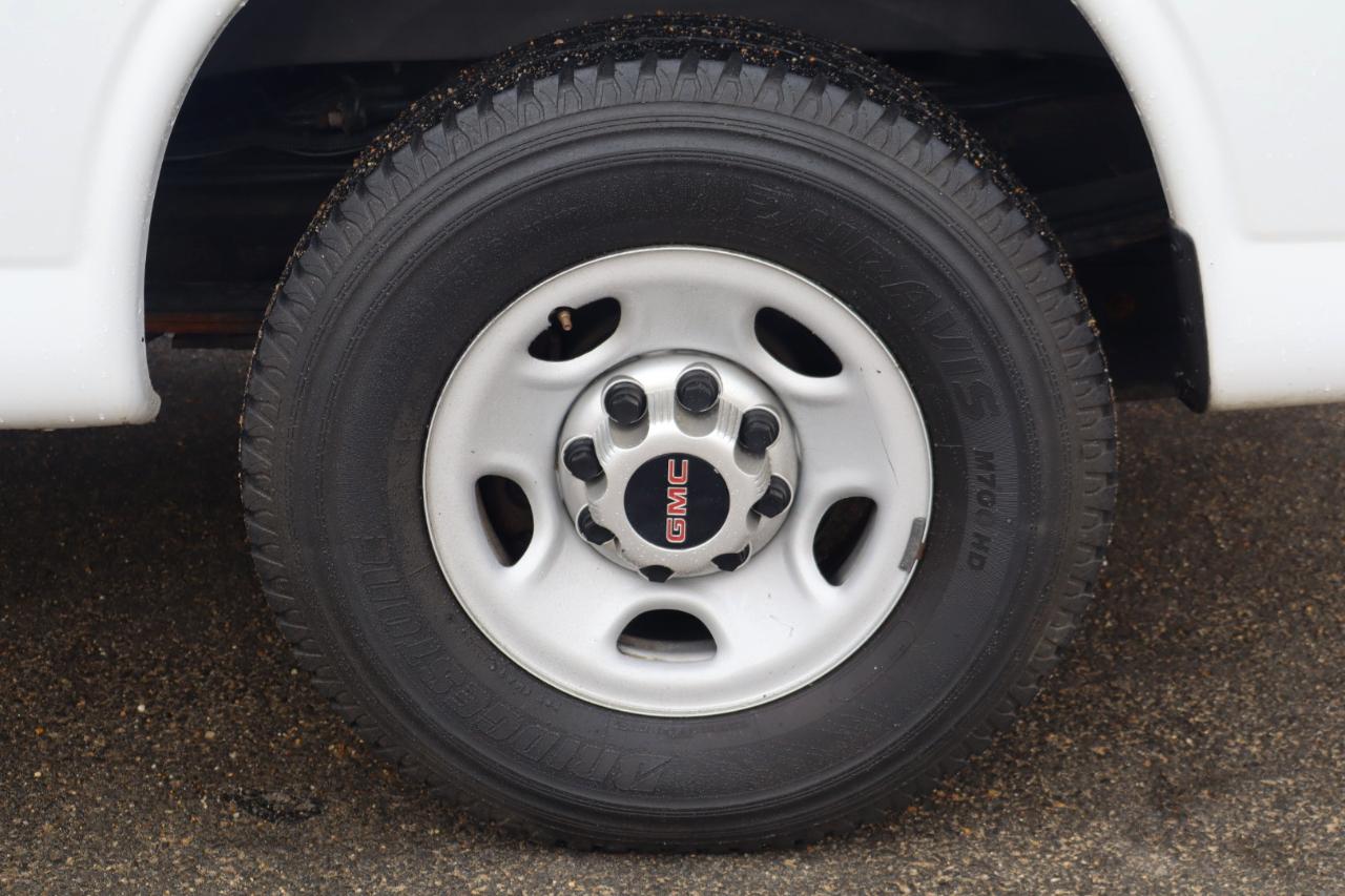 GMC Savana G2500 Cargo 2012