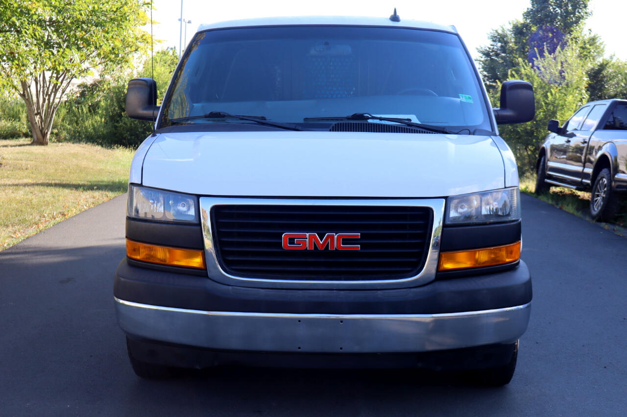 GMC Savana Cargo Van 2500 135" WB RWD 2020 GMC Savana Cargo Van 2500 135" WB RWD 2020