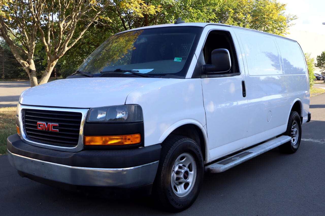 GMC Savana Cargo Van 2500 135" WB RWD 2020 GMC Savana Cargo Van 2500 135" WB RWD 2020