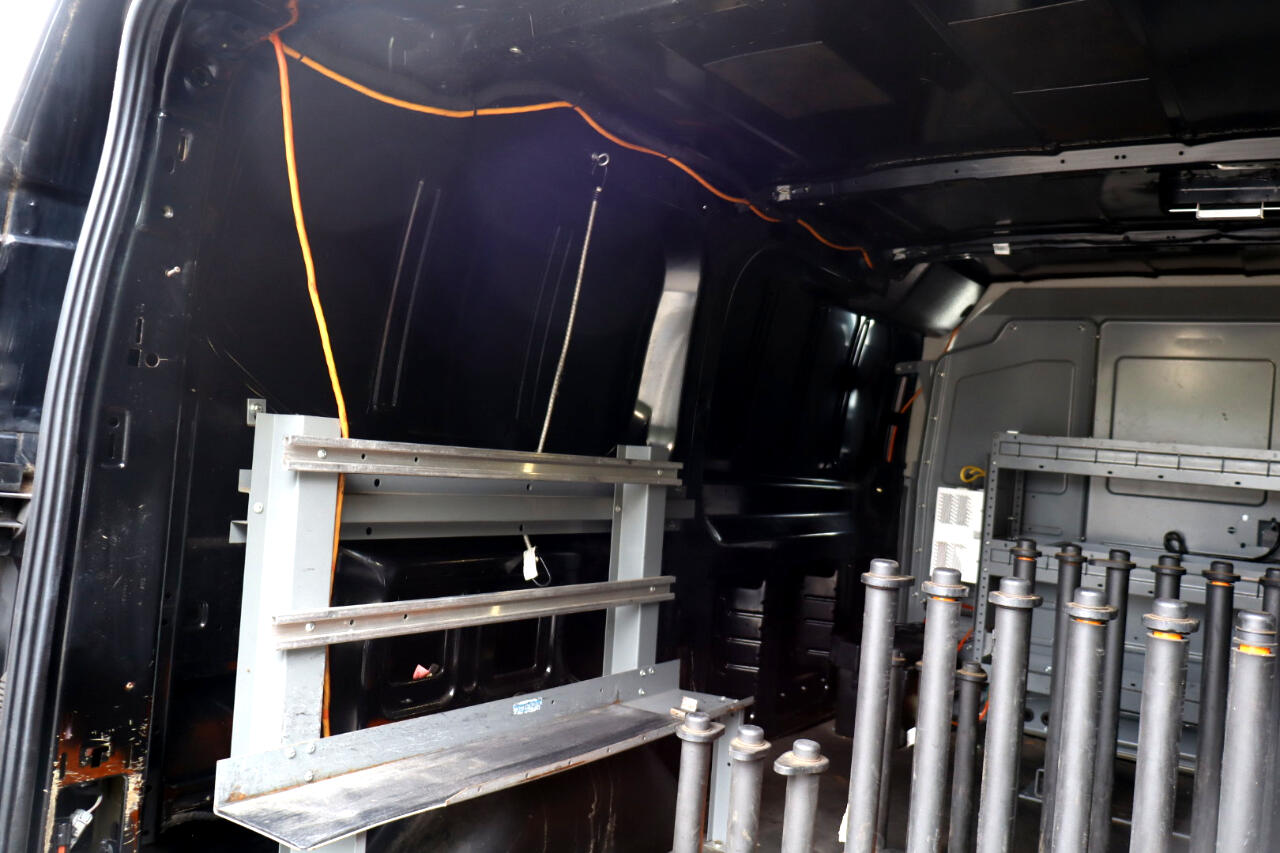 Ford Transit 150 Van Low Roof w/Sliding Pass. 130-in. WB 2016 Ford Transit 150 Van Low Roof w/Sliding Pass. 130-in. WB 2016