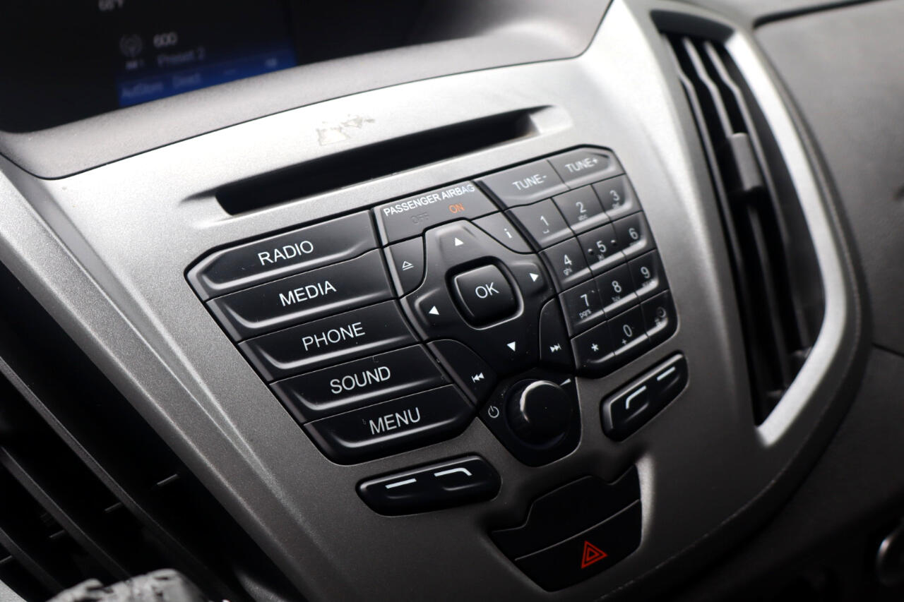 Ford Transit 150 Van Low Roof w/Sliding Pass. 130-in. WB 2016 Ford Transit 150 Van Low Roof w/Sliding Pass. 130-in. WB 2016