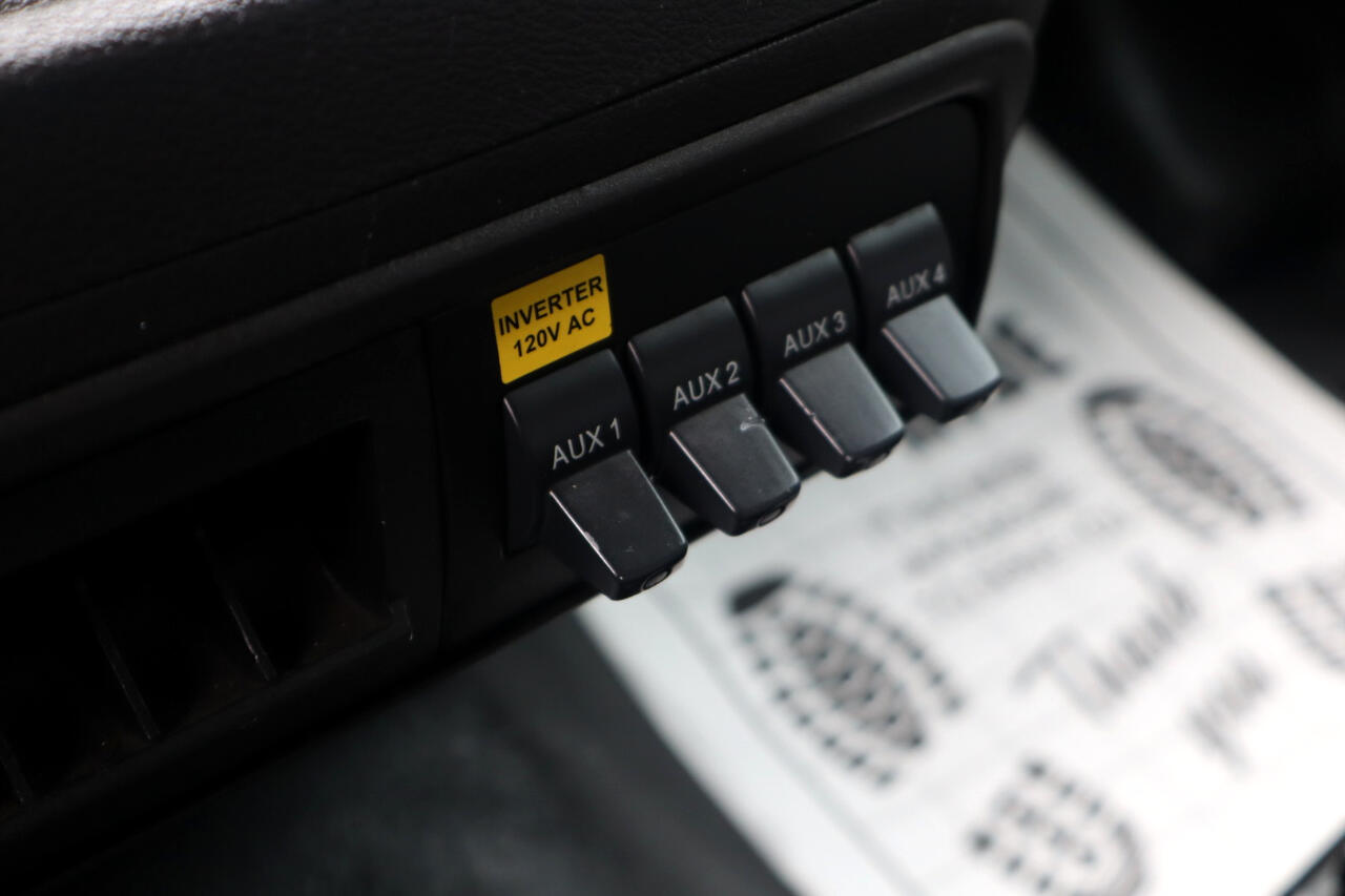 Ford Transit 150 Van Low Roof w/Sliding Pass. 130-in. WB 2016 Ford Transit 150 Van Low Roof w/Sliding Pass. 130-in. WB 2016