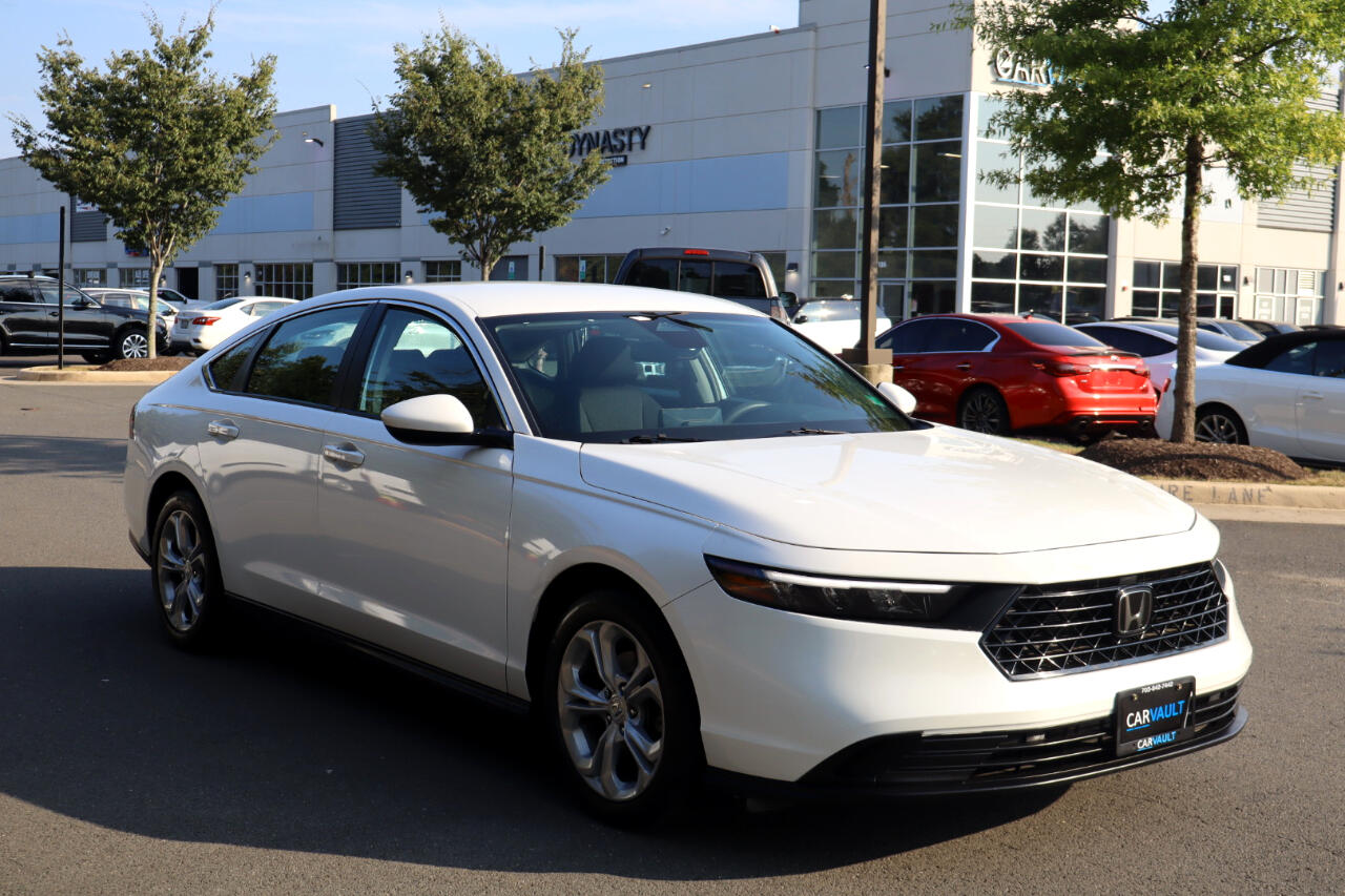 2023 Honda Accord LX photo 3