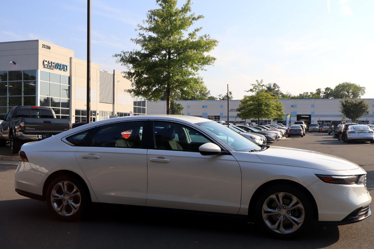 2023 Honda Accord LX photo 4