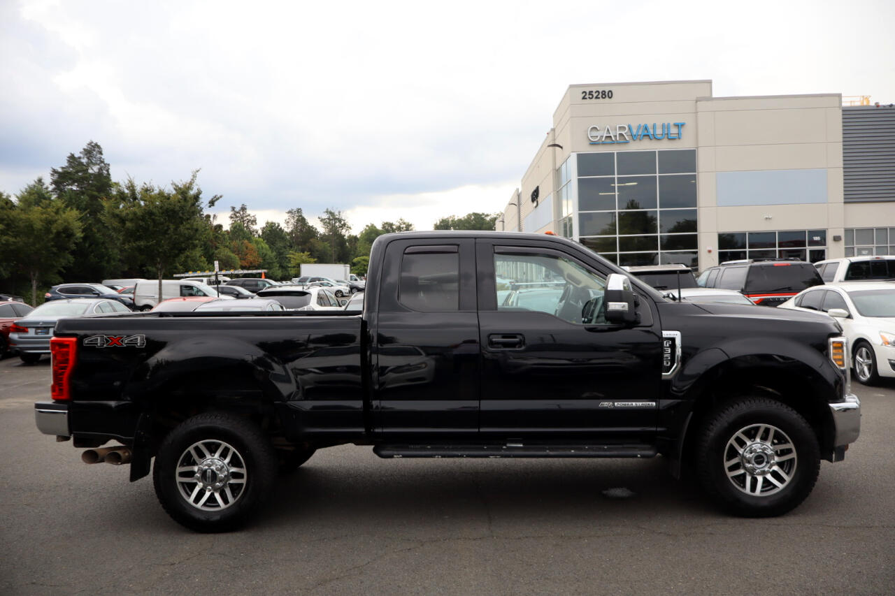 Ford F-350 SD Lariat SuperCab Short Bed 4WD 2018 Ford F-350 SD Lariat SuperCab Short Bed 4WD 2018