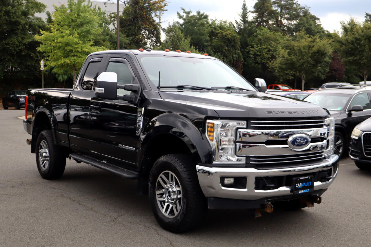 Ford F-350 SD Lariat SuperCab Short Bed 4WD 2018 Ford F-350 SD Lariat SuperCab Short Bed 4WD 2018