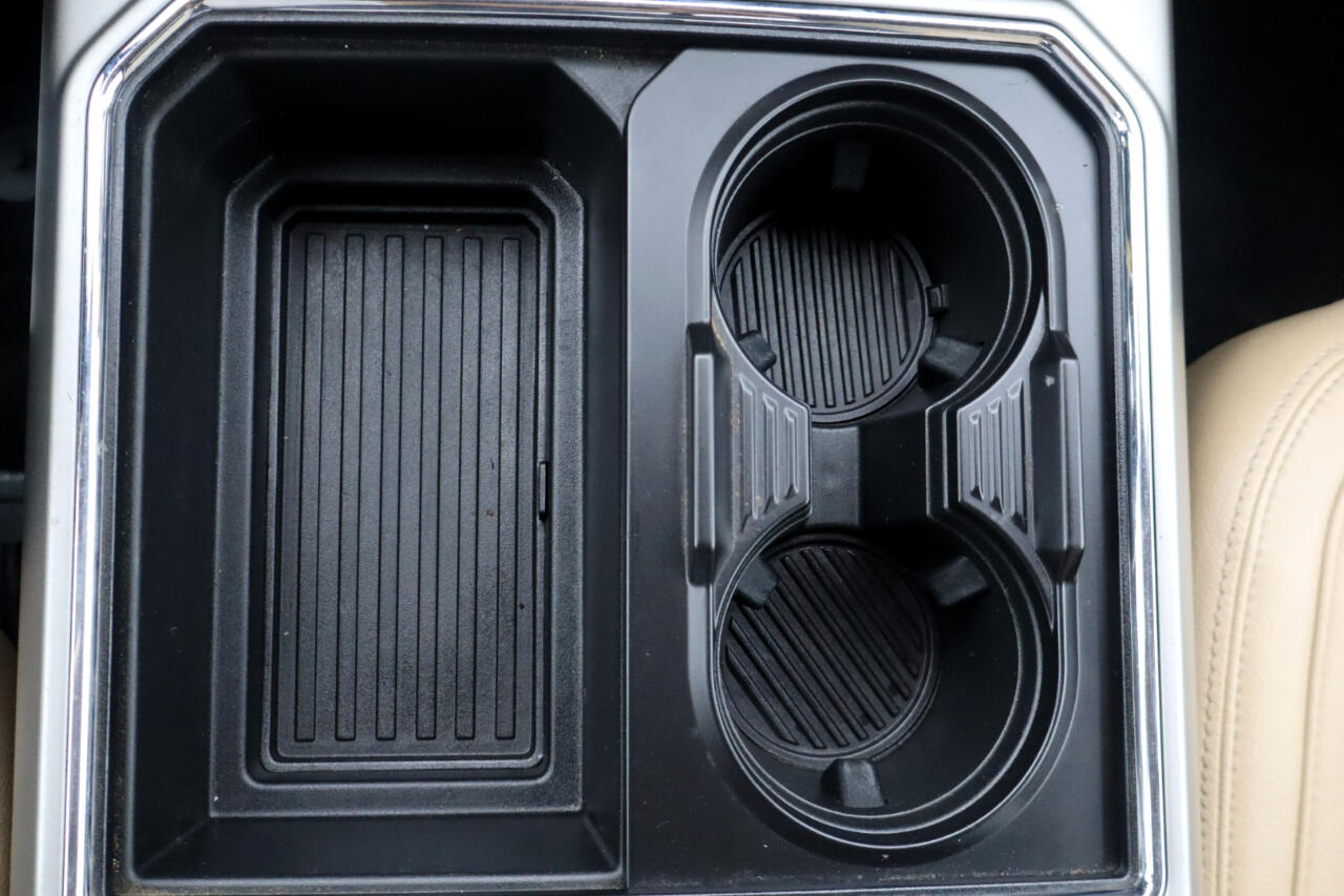 Ford F-350 SD Lariat SuperCab Short Bed 4WD 2018 Ford F-350 SD Lariat SuperCab Short Bed 4WD 2018