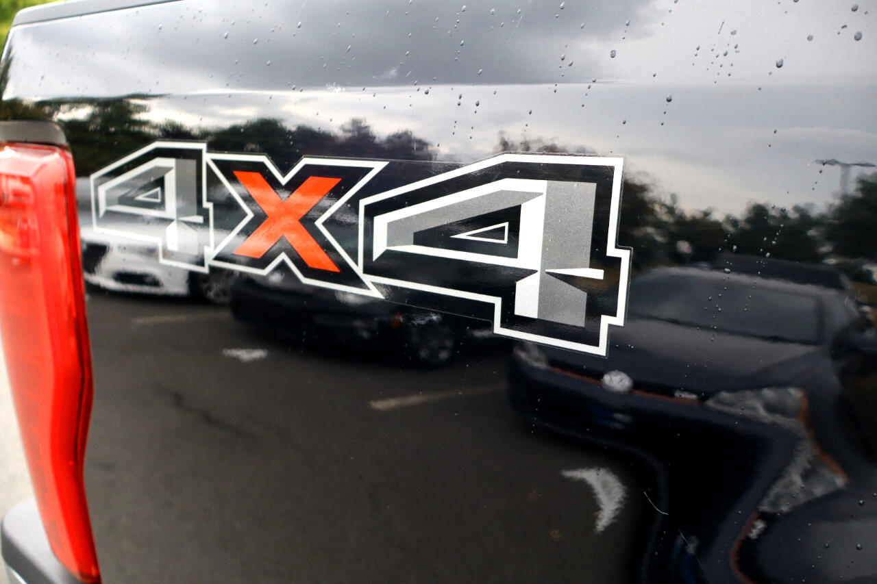 Ford F-350 SD Lariat SuperCab Short Bed 4WD 2018 Ford F-350 SD Lariat SuperCab Short Bed 4WD 2018