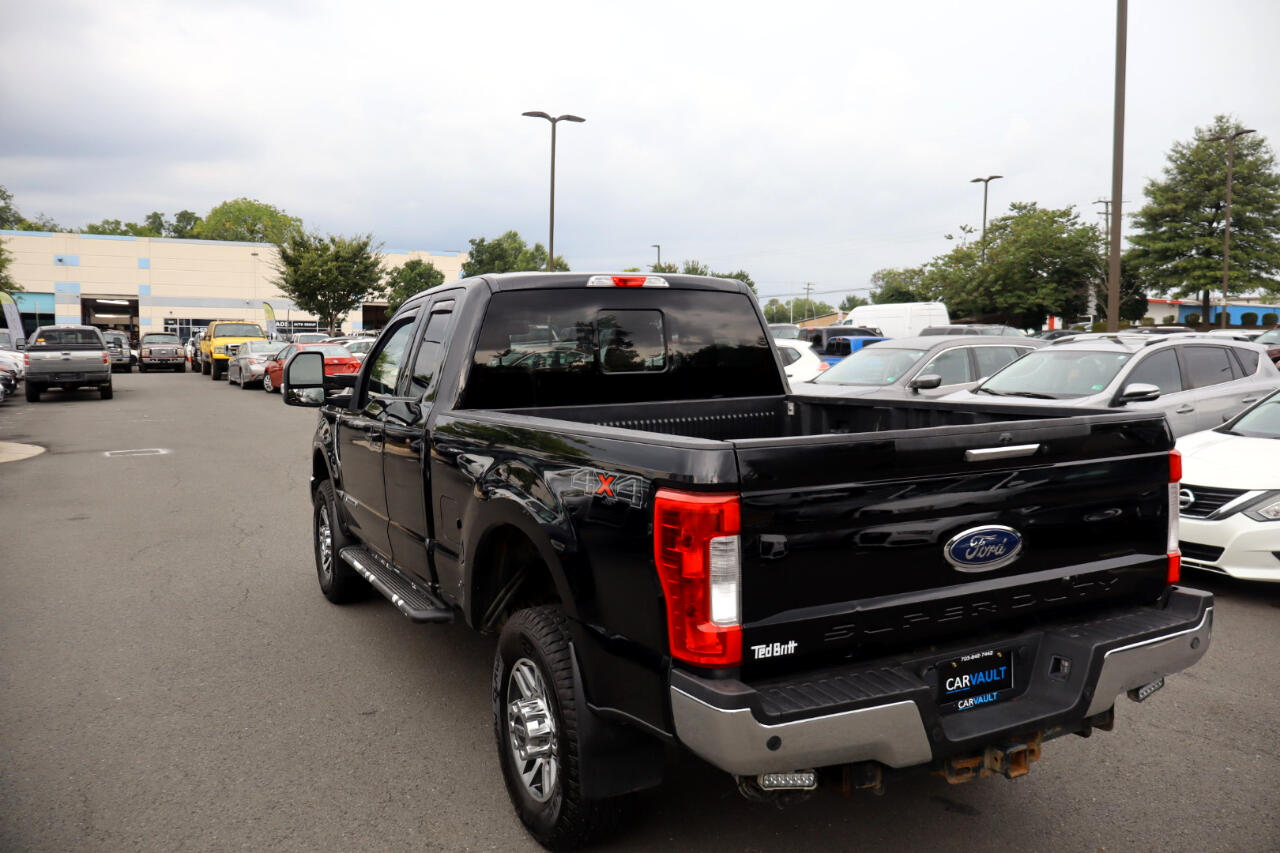 Ford F-350 SD Lariat SuperCab Short Bed 4WD 2018 Ford F-350 SD Lariat SuperCab Short Bed 4WD 2018