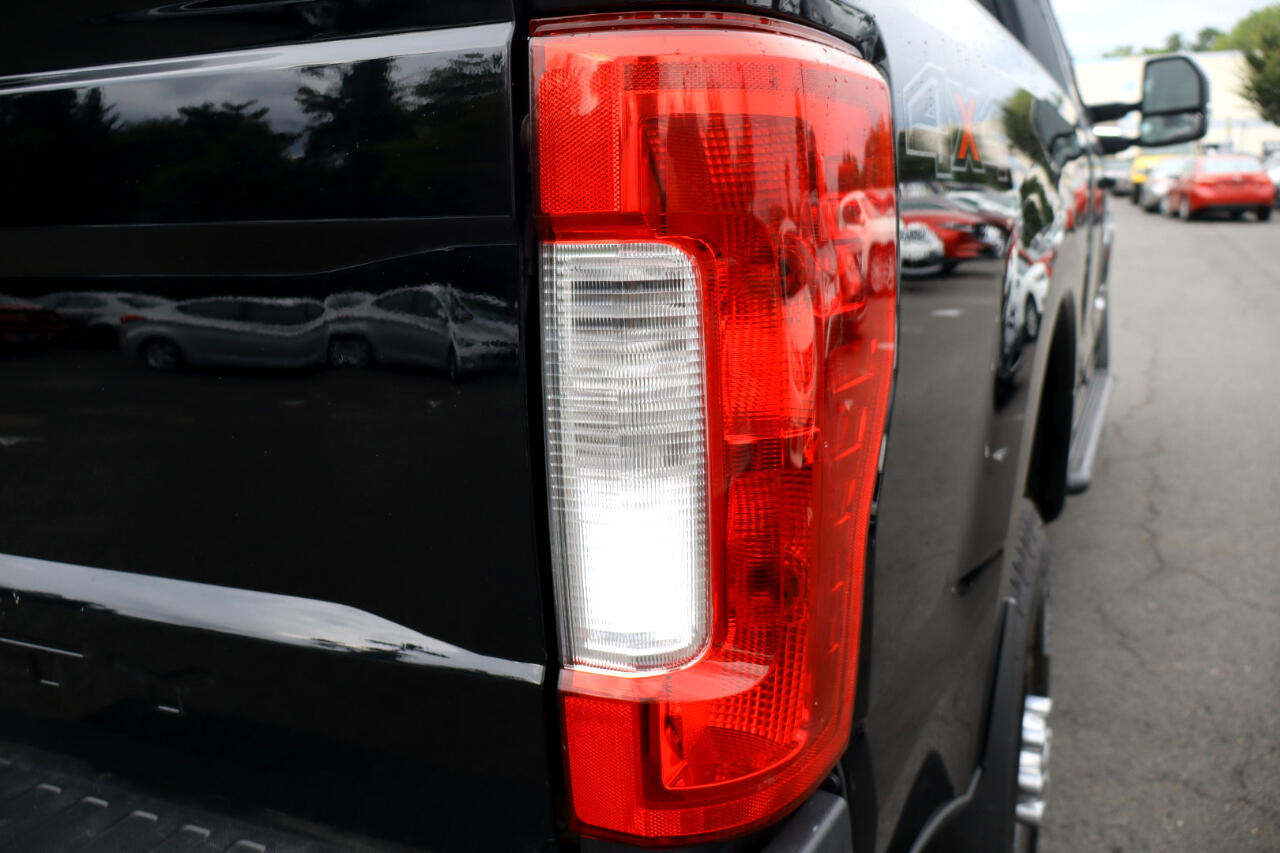 Ford F-350 SD Lariat SuperCab Short Bed 4WD 2018 Ford F-350 SD Lariat SuperCab Short Bed 4WD 2018