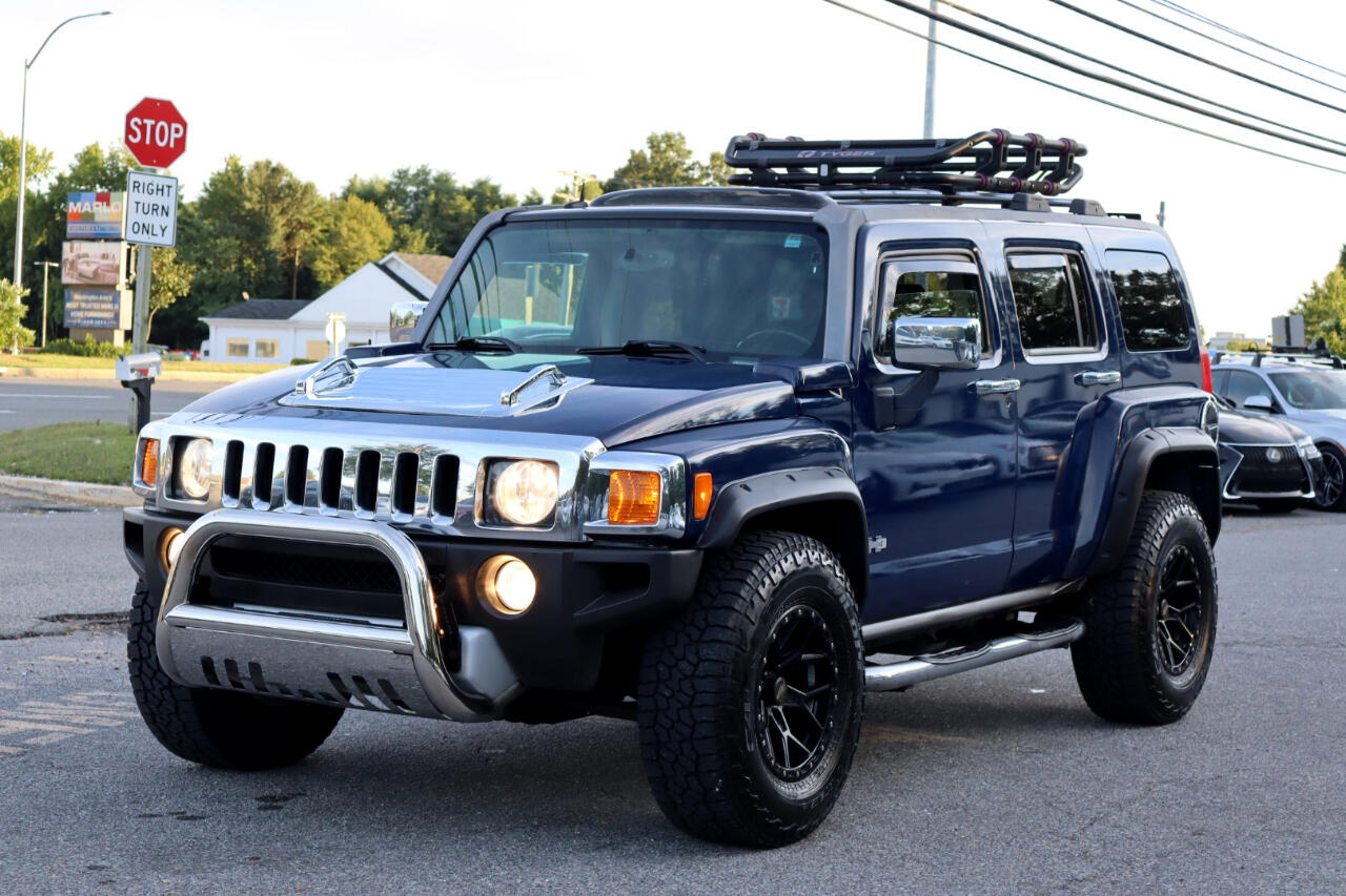 2009 Hummer H3 Base photo 3