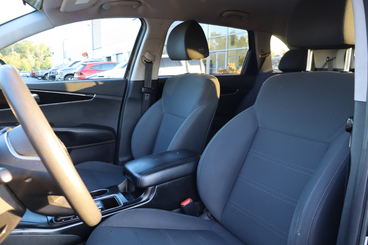 Kia Sorento LX 2WD 2019 Kia Sorento LX 2WD 2019