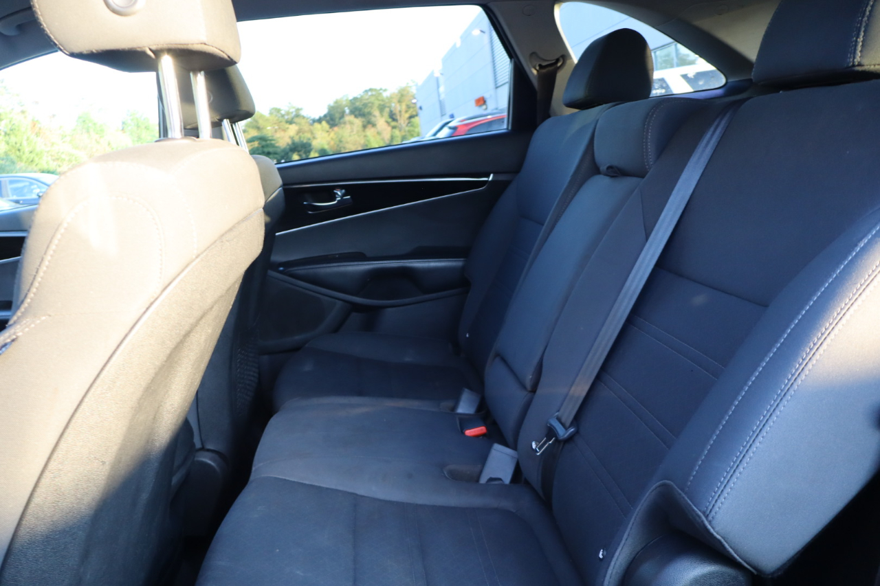 Kia Sorento LX 2WD 2019 Kia Sorento LX 2WD 2019