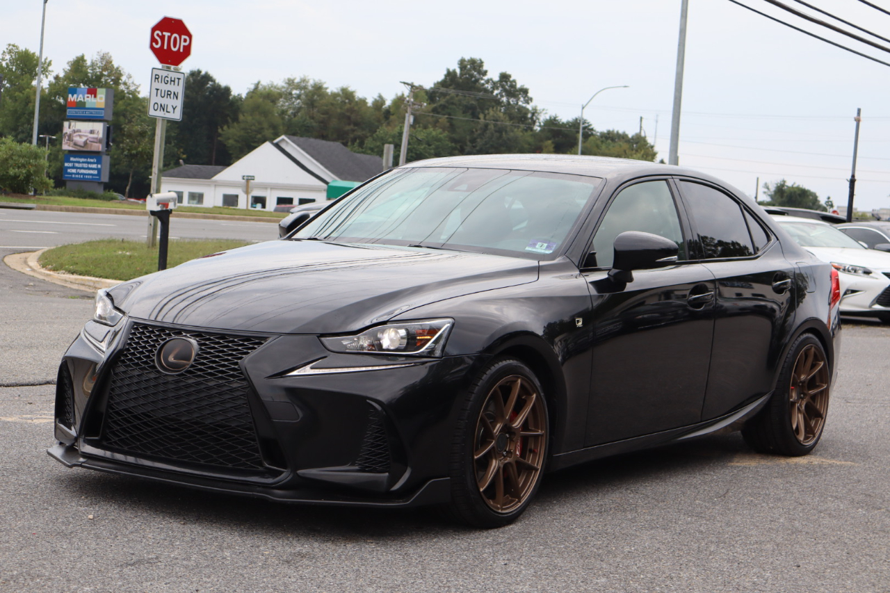 2017 Lexus IS 300 AWD photo 3
