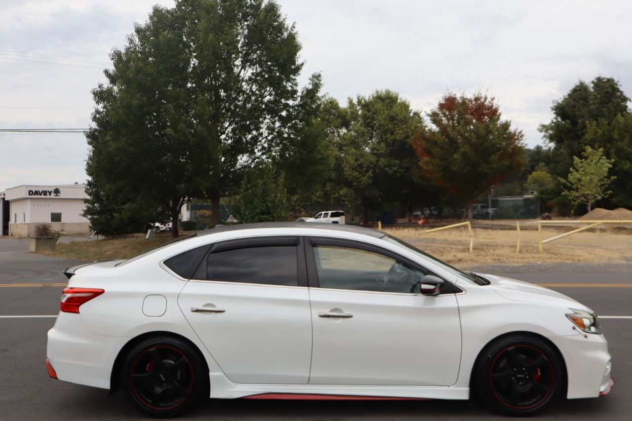 2017 Nissan Sentra Nismo photo 4