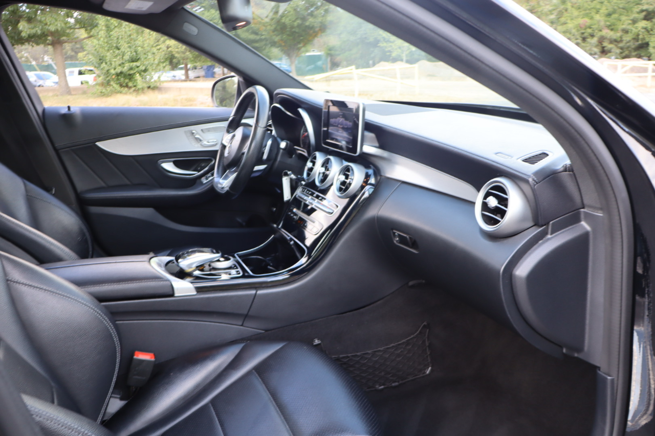 Mercedes-Benz C-Class C300 Sedan 2015 Mercedes-Benz C-Class C300 Sedan 2015