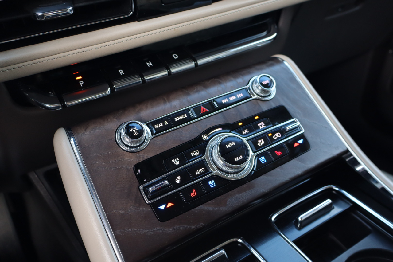 2021 Lincoln Aviator Reserve photo 26