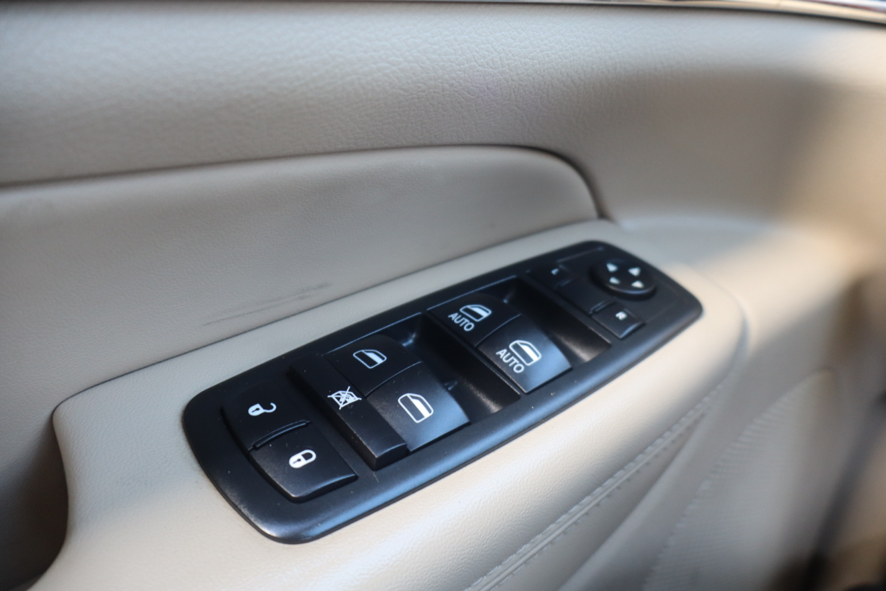 Jeep Grand Cherokee Limited 4WD 2012 Jeep Grand Cherokee Limited 4WD 2012