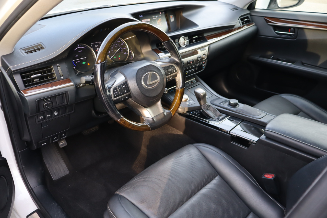 Lexus ES 300h Sedan 2018 Lexus ES 300h Sedan 2018