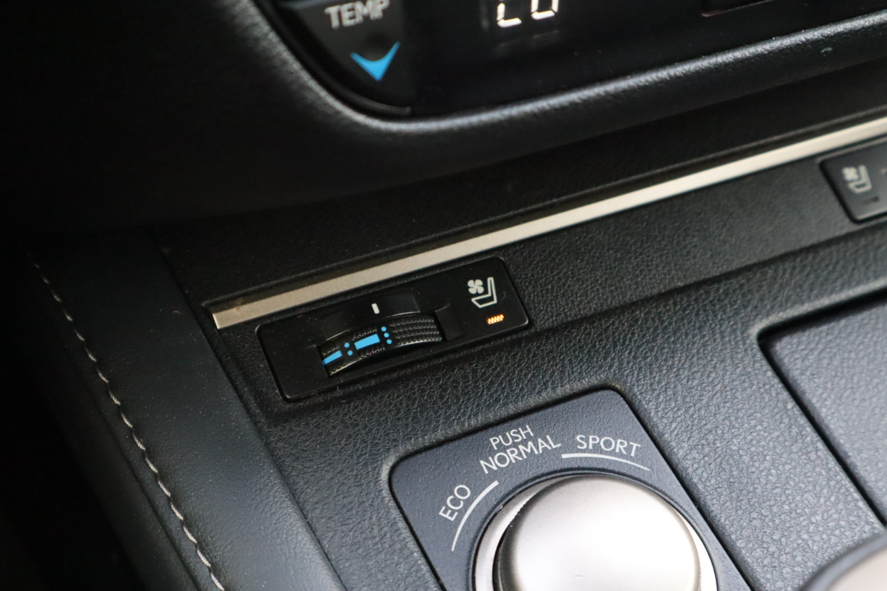 Lexus ES 300h Sedan 2018 Lexus ES 300h Sedan 2018