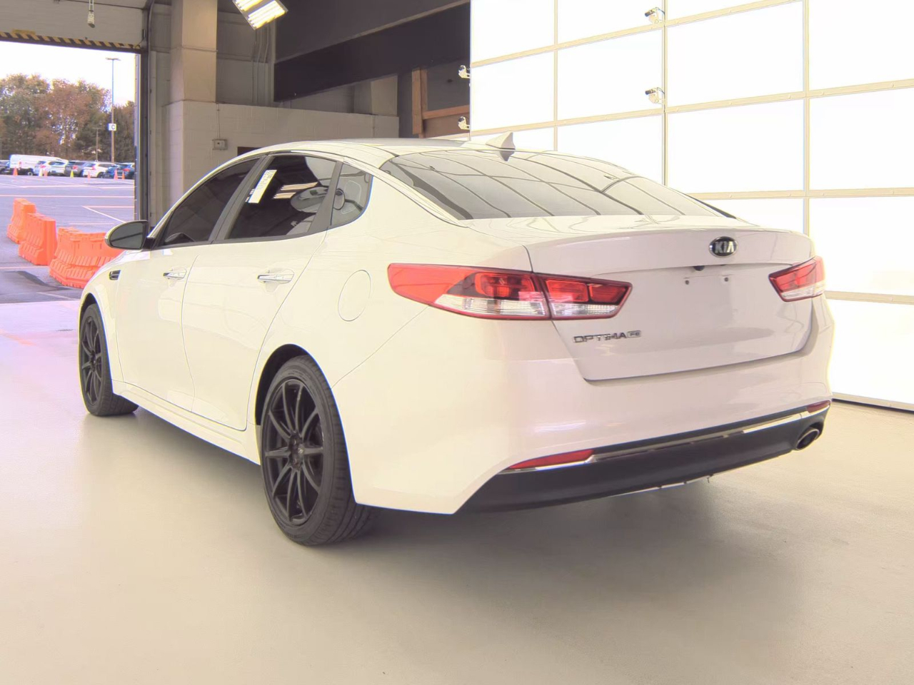 Kia Optima LX 4D Sedan 2017 Kia Optima LX 4D Sedan 2017