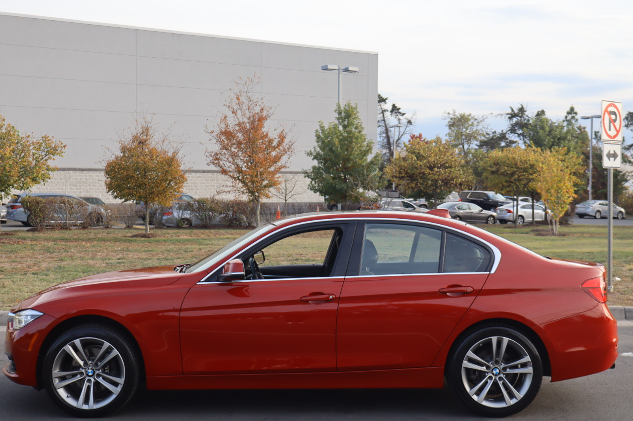 BMW 3-Series 330i 4D Sedan 2017 BMW 3-Series 330i 4D Sedan 2017