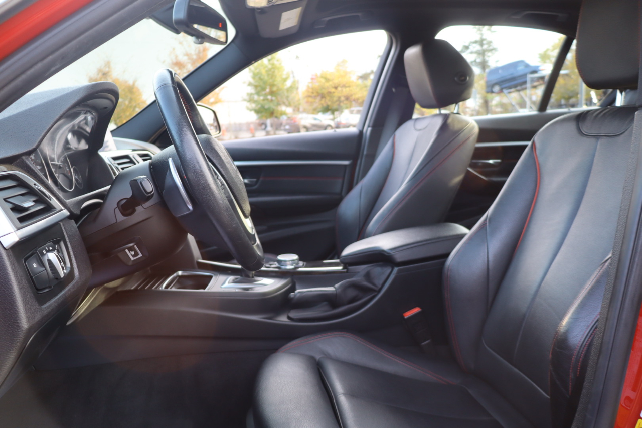 BMW 3-Series 330i 4D Sedan 2017 BMW 3-Series 330i 4D Sedan 2017