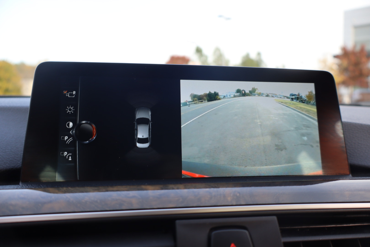 BMW 3-Series 330i 4D Sedan 2017 BMW 3-Series 330i 4D Sedan 2017