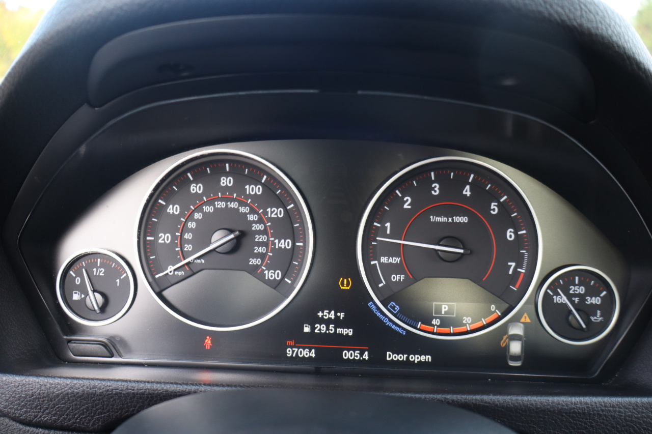 BMW 3-Series 330i 4D Sedan 2017 BMW 3-Series 330i 4D Sedan 2017