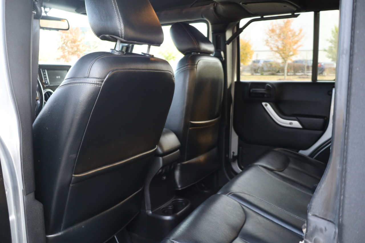 Jeep Wrangler Unlimited Rubicon 4WD 2015 Jeep Wrangler Unlimited Rubicon 4WD 2015