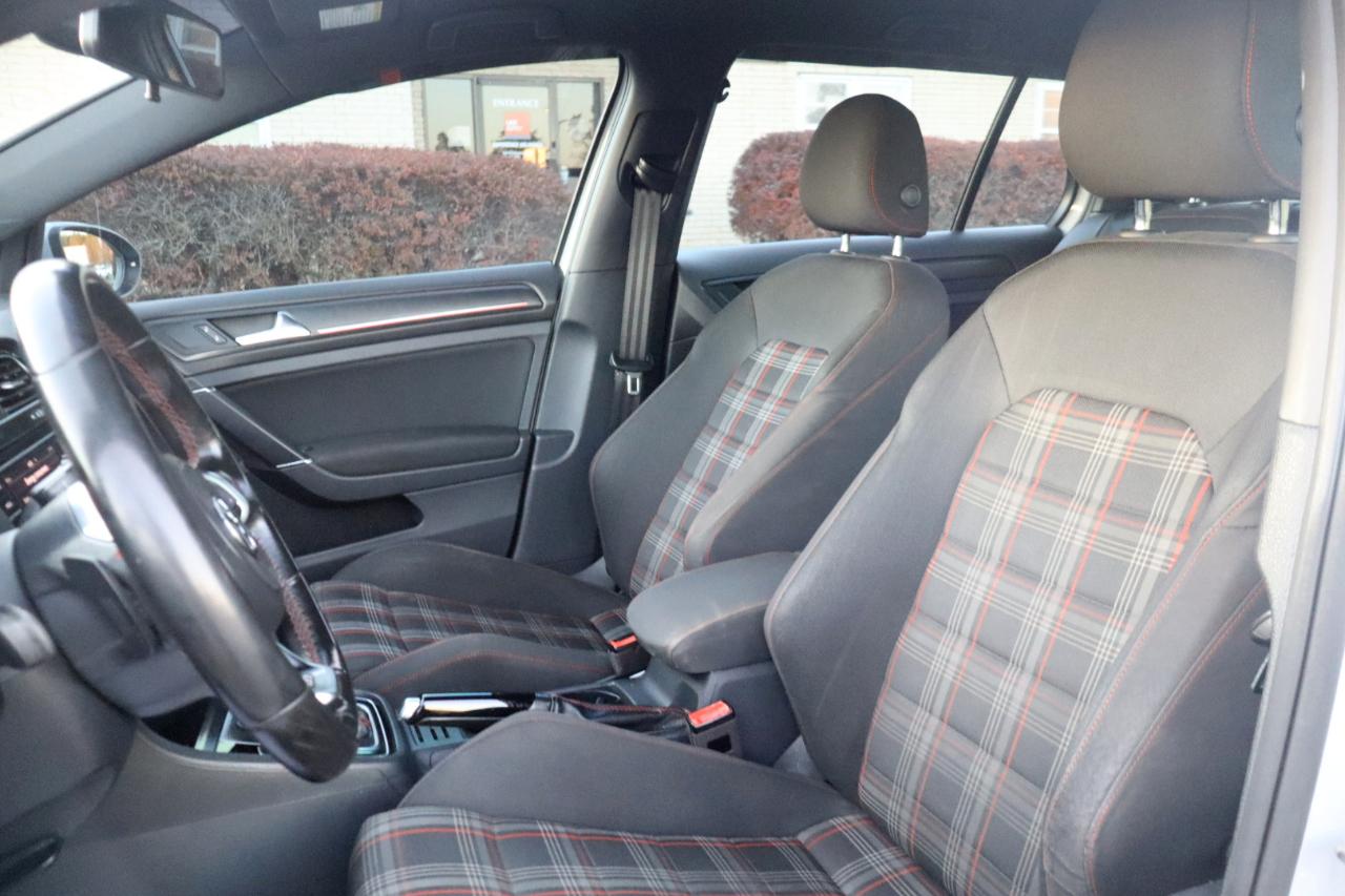 Volkswagen Golf GTI S 6A 4-Door 2018