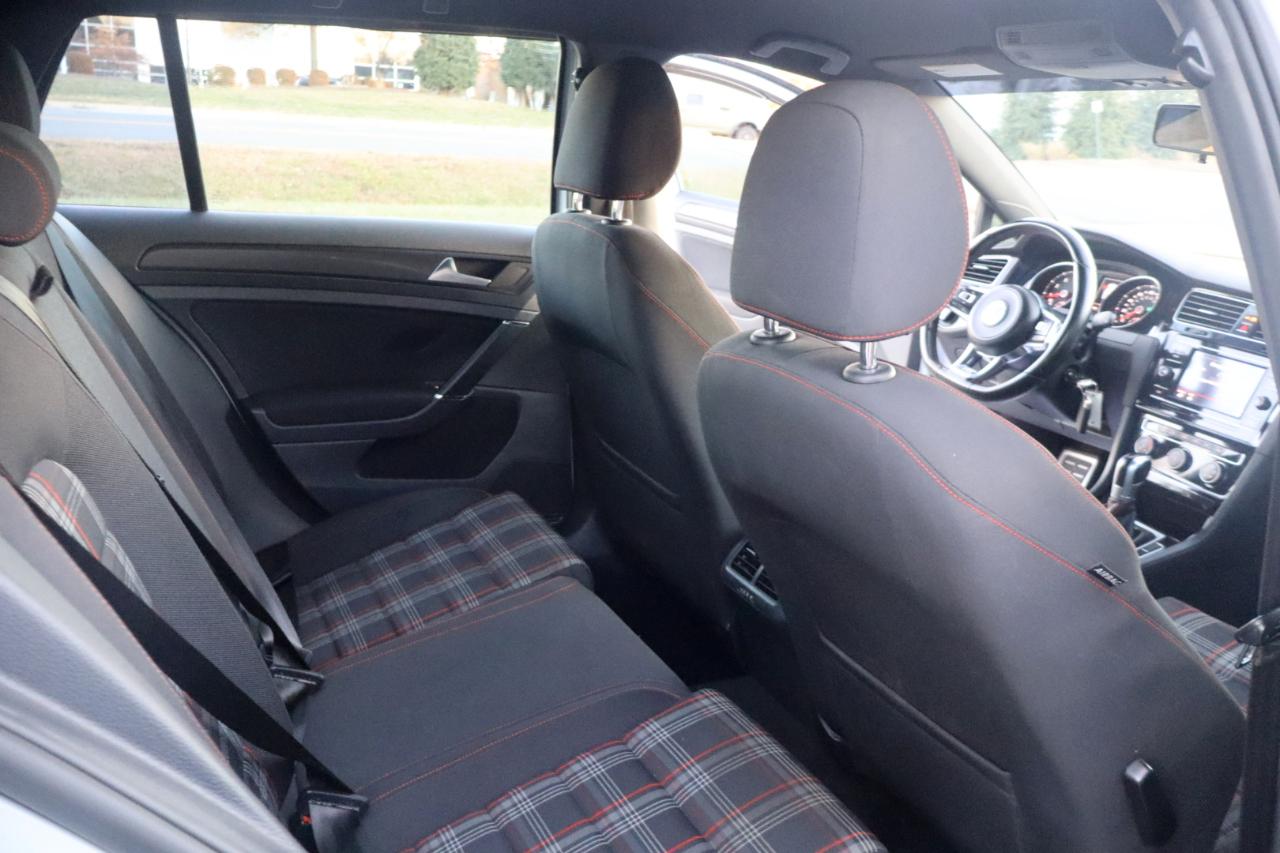 Volkswagen Golf GTI S 6A 4-Door 2018