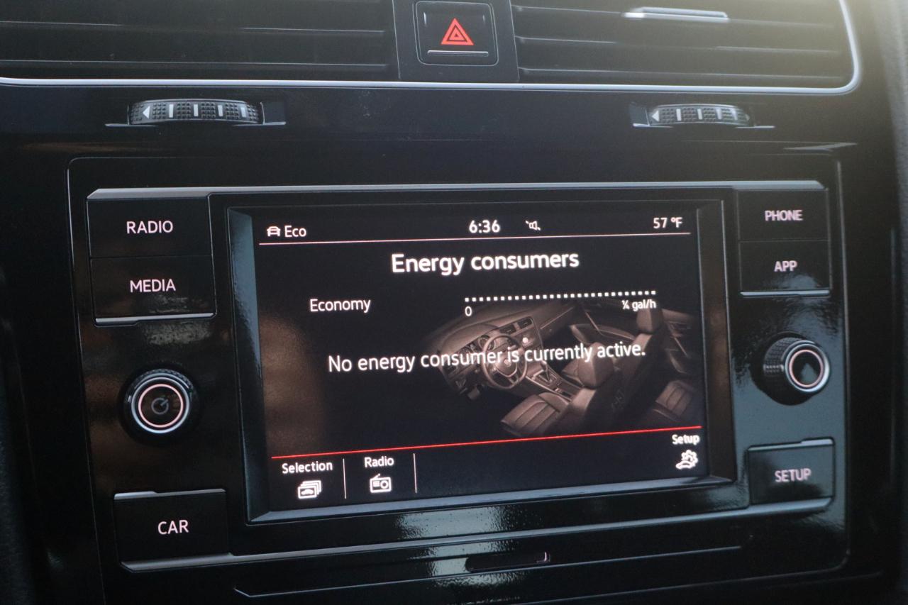 Volkswagen Golf GTI S 6A 4-Door 2018