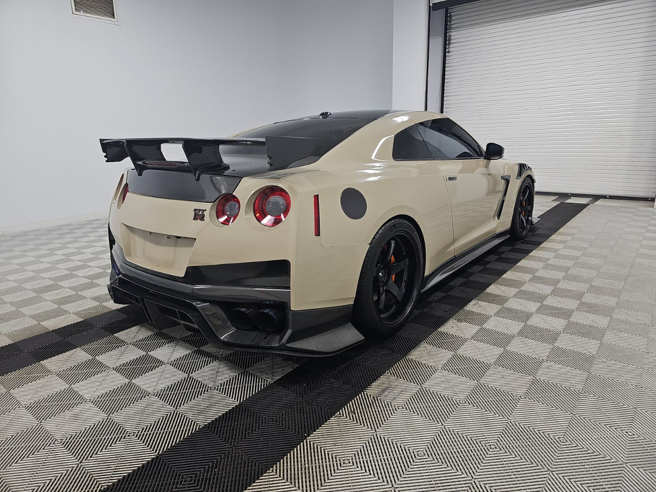 2017 Nissan GT-R Premium