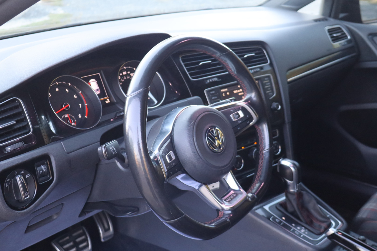 Volkswagen GTI S 6A 4-Door 2016