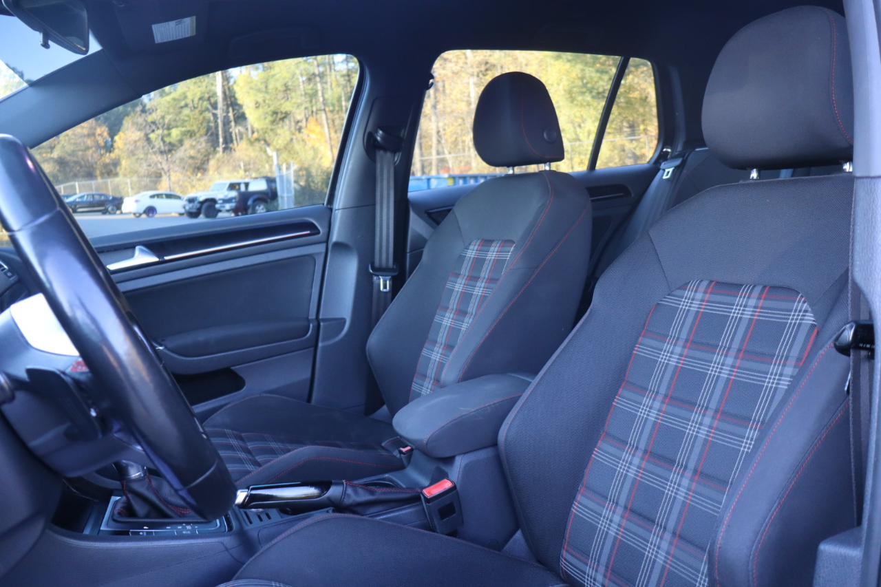 Volkswagen GTI S 6A 4-Door 2016