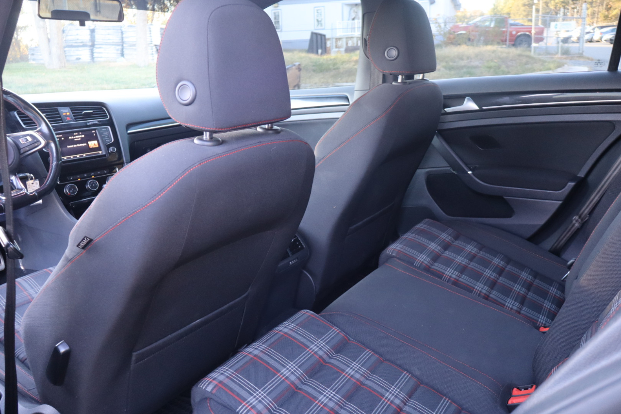 Volkswagen GTI S 6A 4-Door 2016