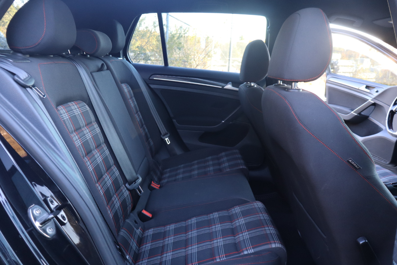 Volkswagen GTI S 6A 4-Door 2016