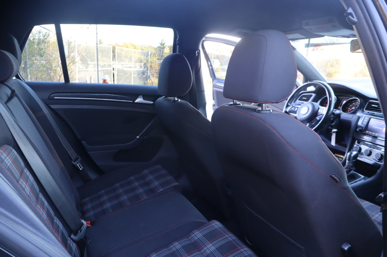 Volkswagen GTI S 6A 4-Door 2016