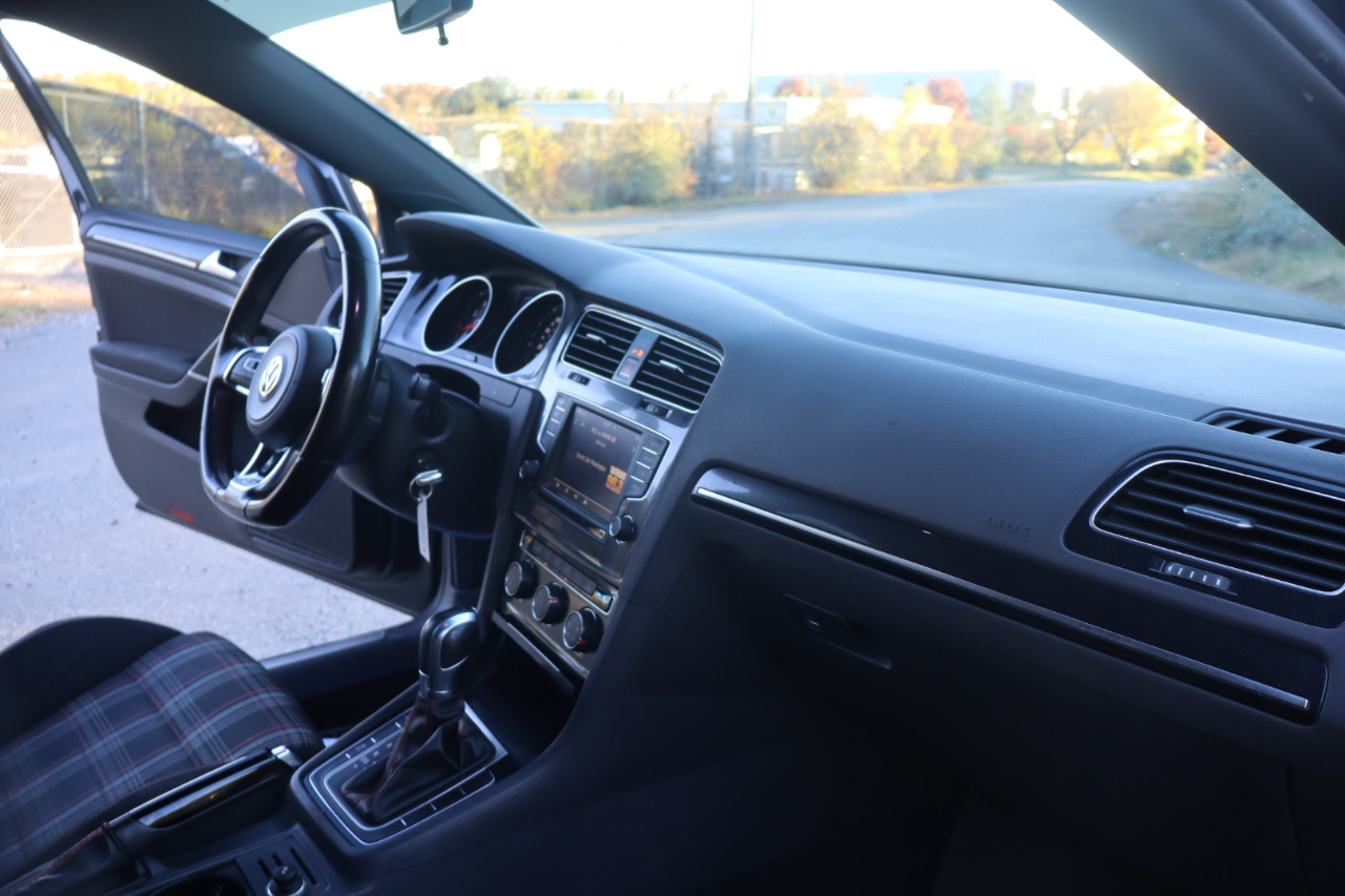 Volkswagen GTI S 6A 4-Door 2016