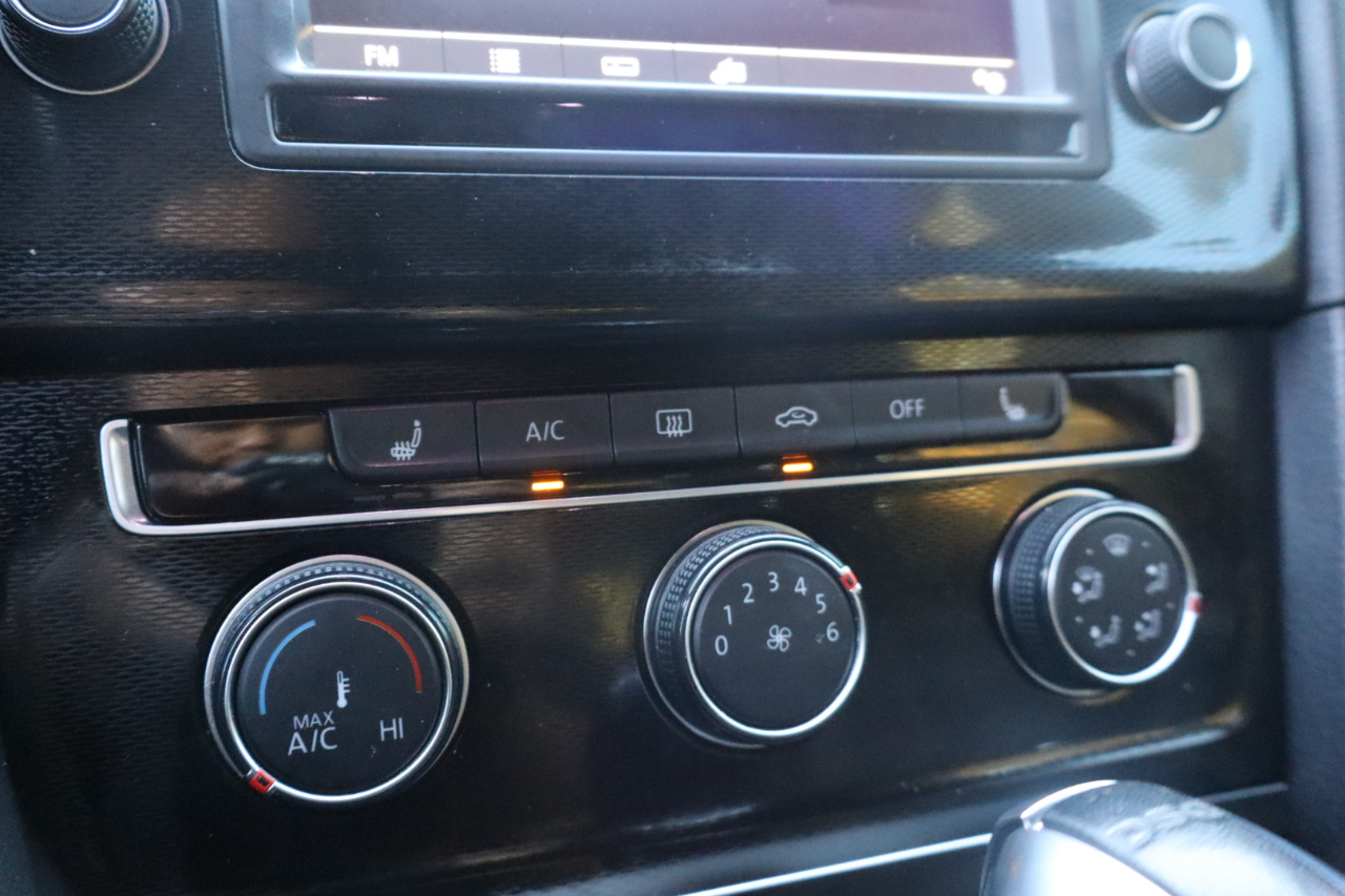 Volkswagen GTI S 6A 4-Door 2016