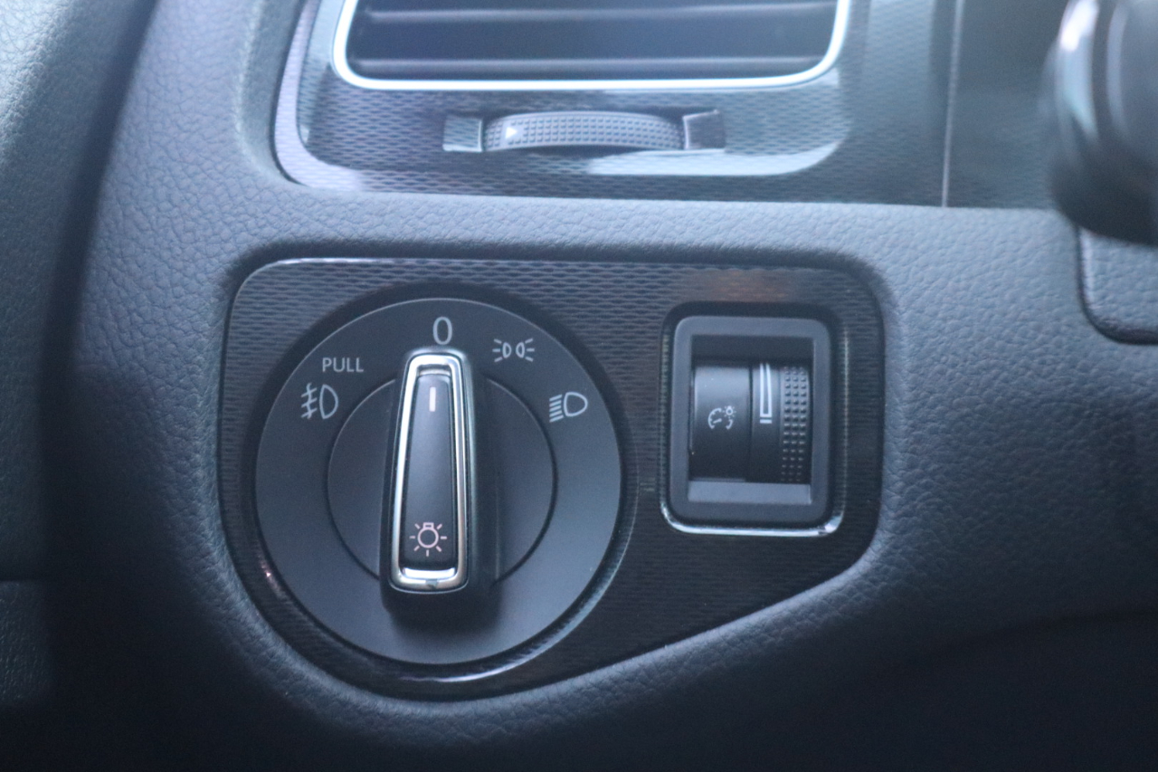 Volkswagen GTI S 6A 4-Door 2016