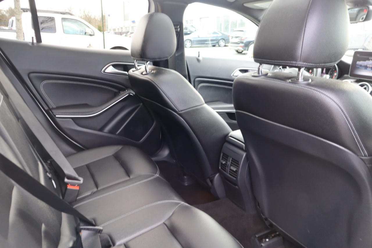 Mercedes-Benz GLA-Class GLA250 4MATIC 2019