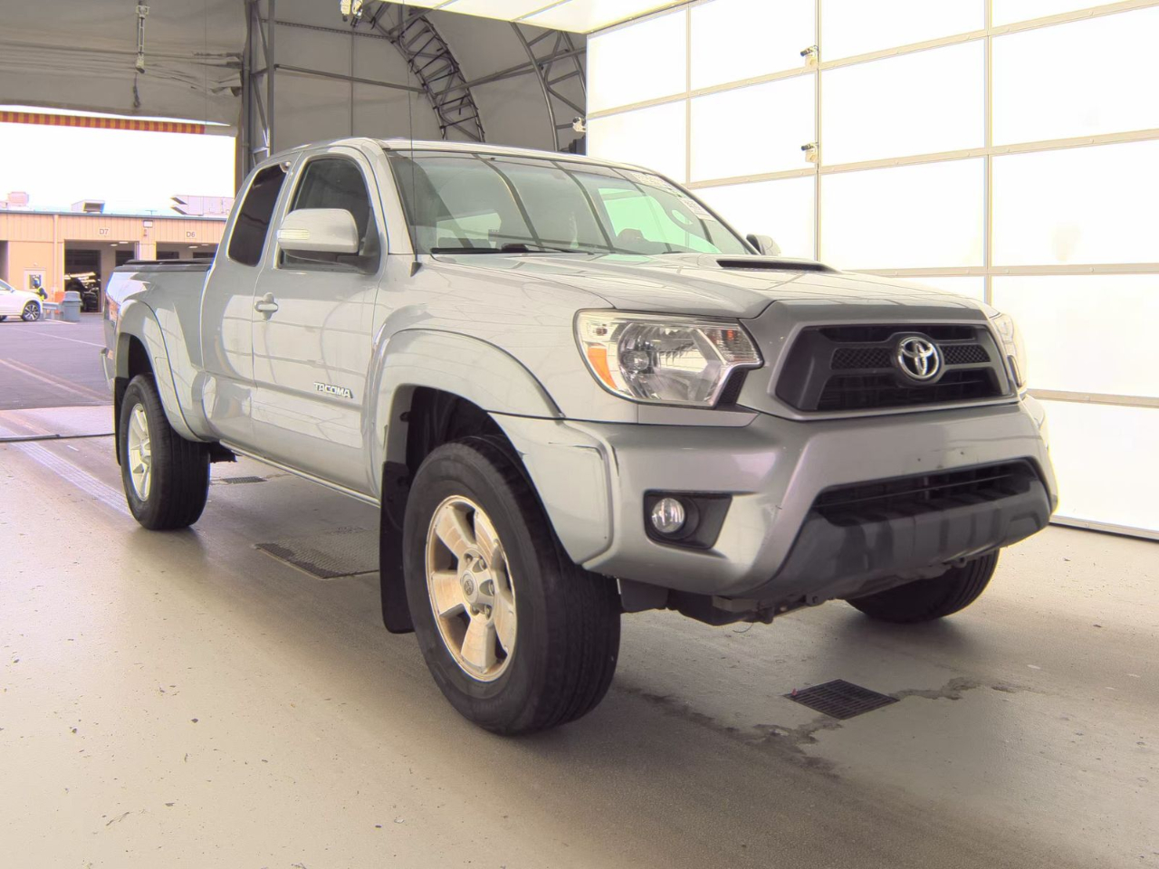 2015 Toyota Tacoma Access Cab V6 4x4 photo 4