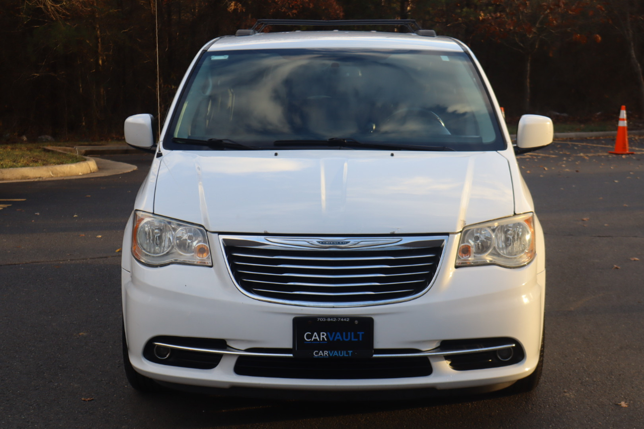 2016 Chrysler Town & Country Touring