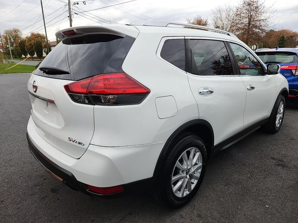 2017 Nissan Rogue SV