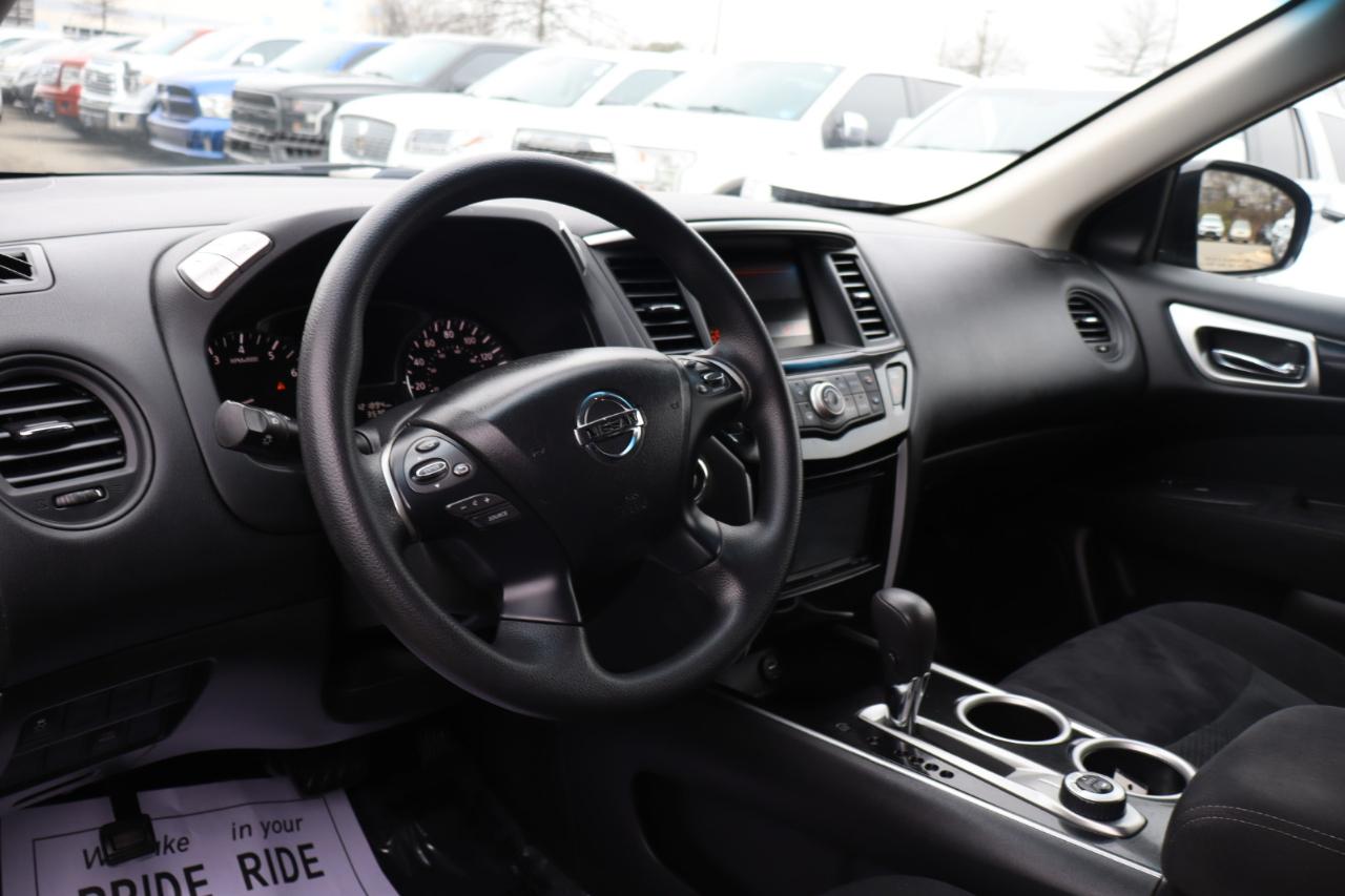 Nissan Pathfinder S 4WD 2015